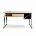 Bureau moderne en bois de couleur claire avec rangement pratique 150 x 75 x 75cm